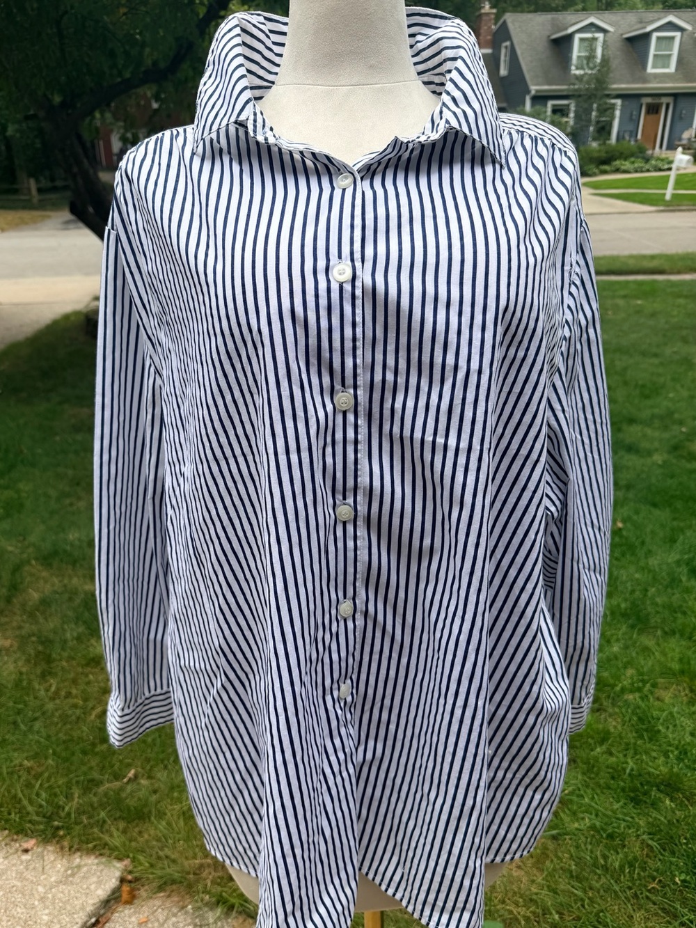 Roaman’s 2X Plus Blue White Striped Button Down Oversized Shirt Preppy Lagenlook